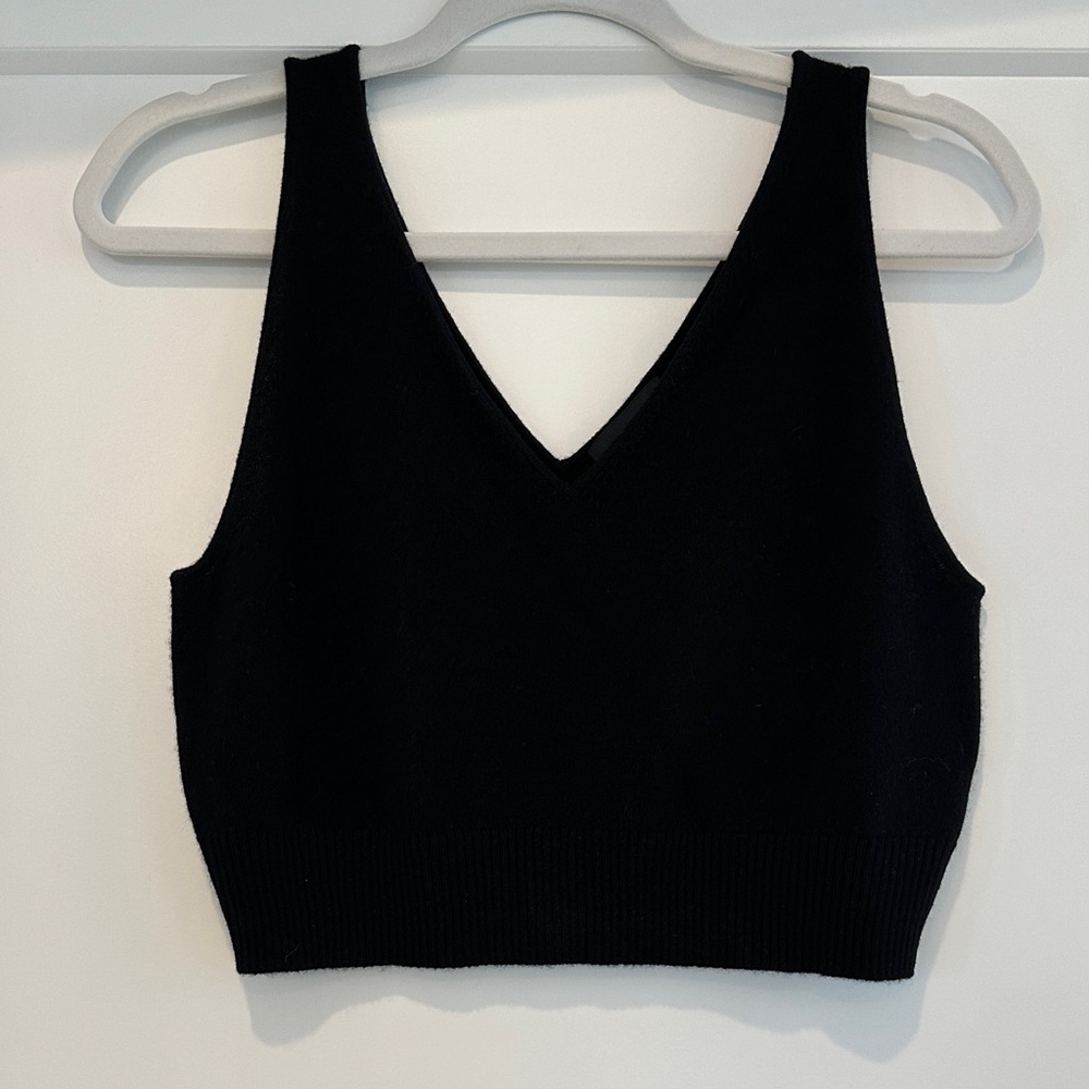 Quince Black V-Neck Cropped Tank Top